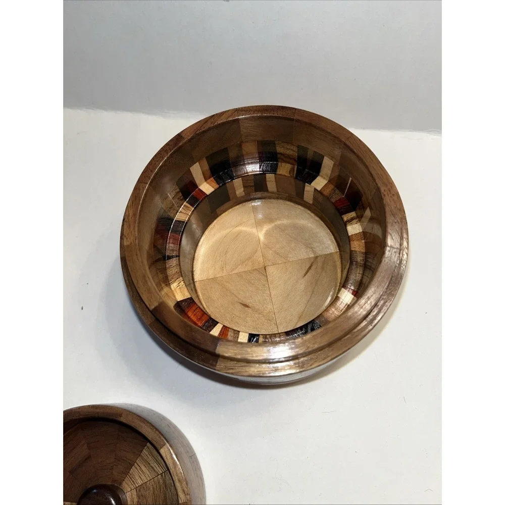 Wood‎ Hand Crafted Decorative storage containers Used
